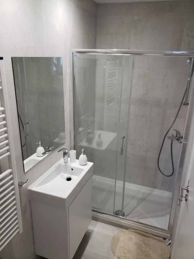 Modern & Cozy Studio W/ Backyard Near City Center Лімасол Екстер'єр фото